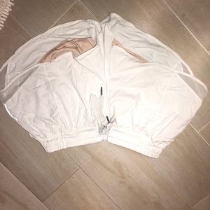 lulu lemon hotty hot 2.5 shorts